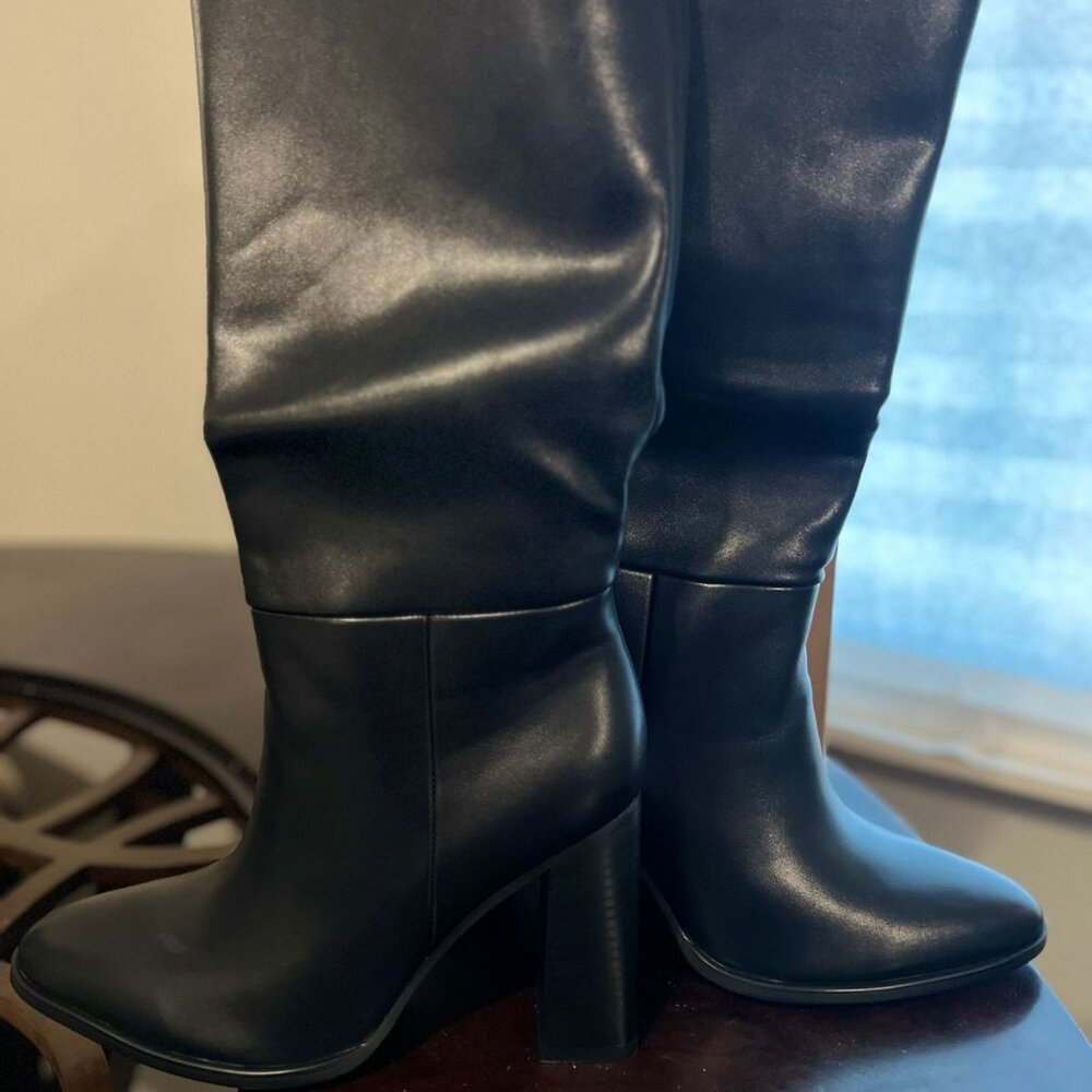 BRAND NEW women's pointed toe knee high boots